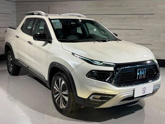 FIAT TORO 2.0 16V TURBO DIESEL VOLCANO 4WD AT9 FIAT TORO 2.0 16V TURBO DIESEL VOLCANO 4WD AT9
